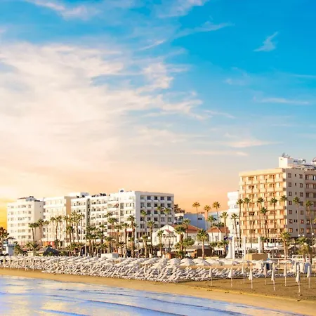 Majestic Seaside Finikoudes Apartament